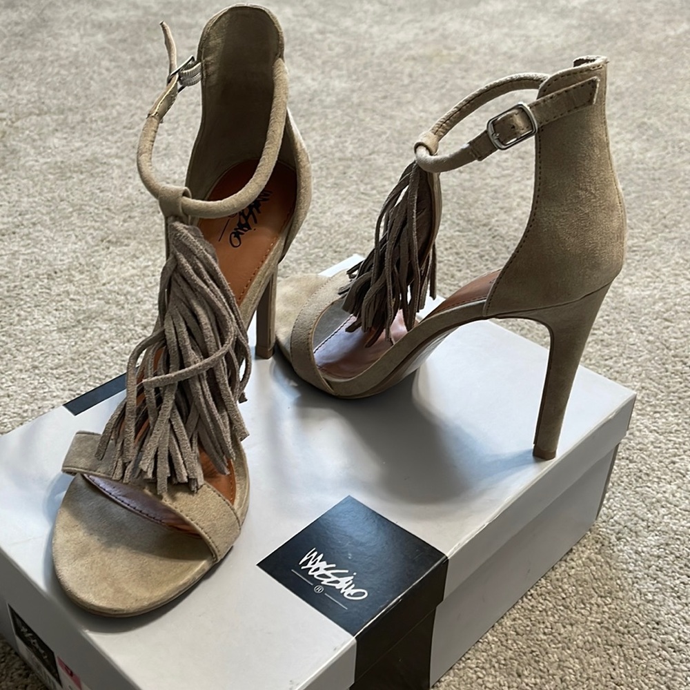 Taupe heels